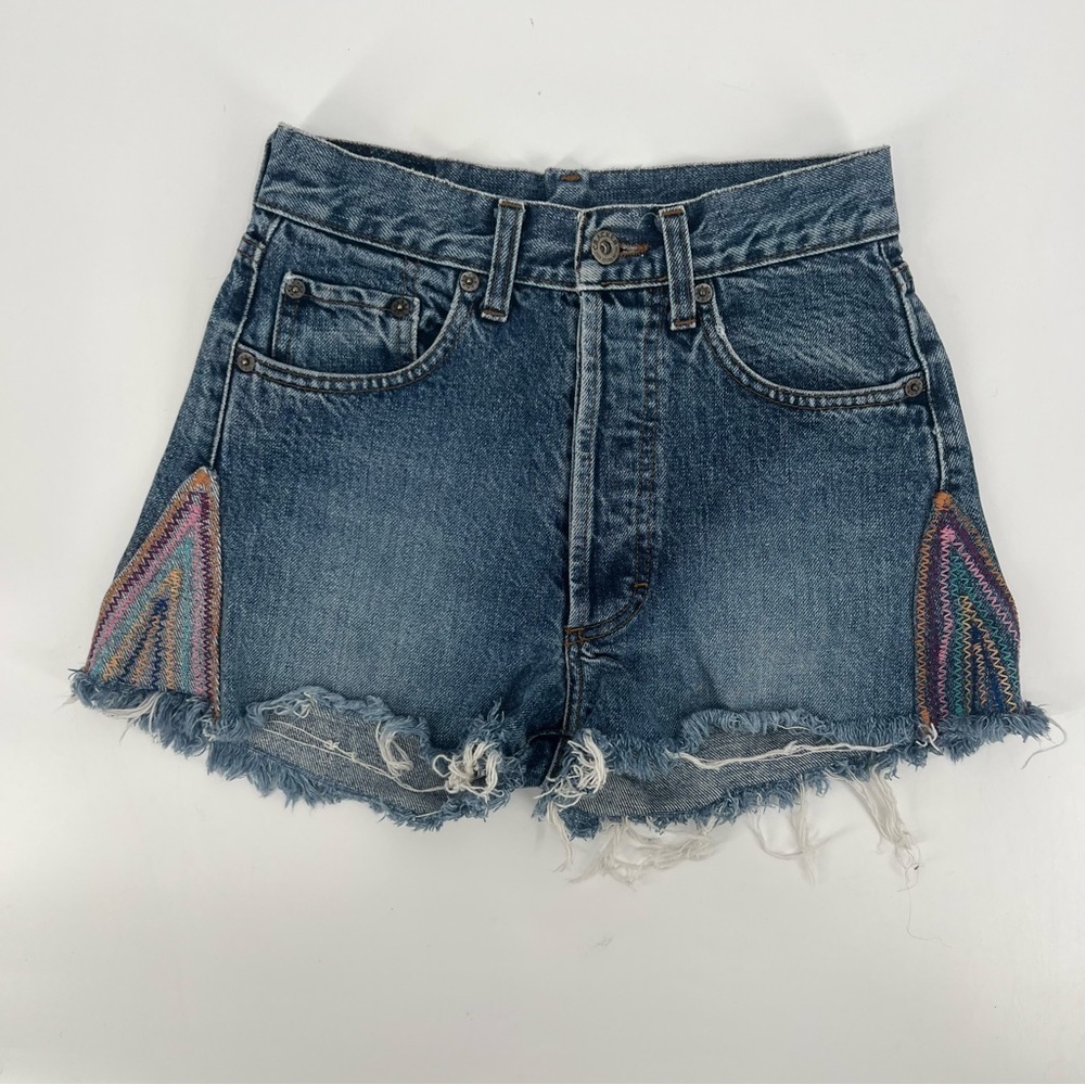 Cracker Button Fly Cut Off Embroidered Denim Jean Shorts Size 28 Women's